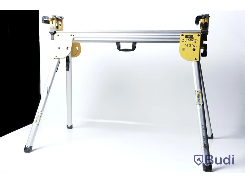 Kap- och gersåg - Dewalt DW777 med sågbänk.