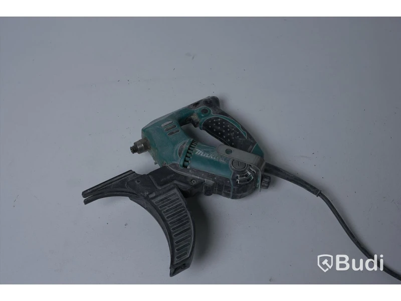 Skruvautomat - Makita 6842, EJ komplett