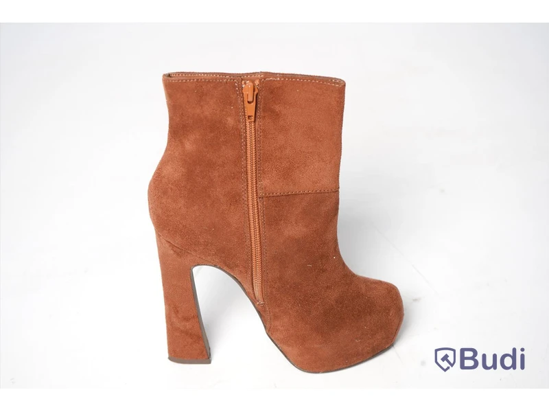 Stövlett - She store 1 Done Shoes Tan Blink strl 36, Nypris 659 kr