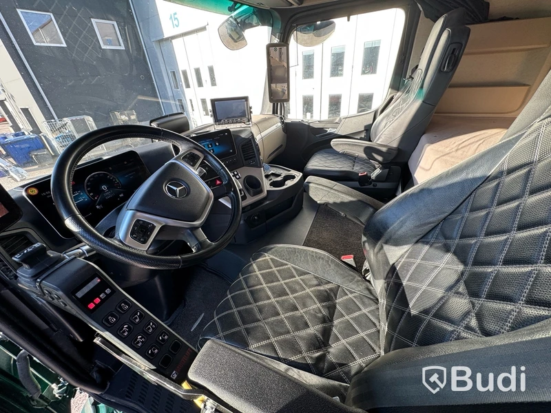 Tridemväxlare Mercedes-Benz Arocs 12.8 PowerShift -2022 | HIAB 24 ton