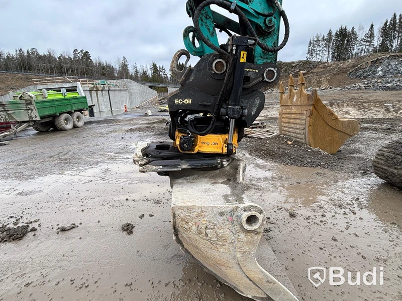 Grävmaskin Kobelco SK 230 SR LC -2020 | Rototilt