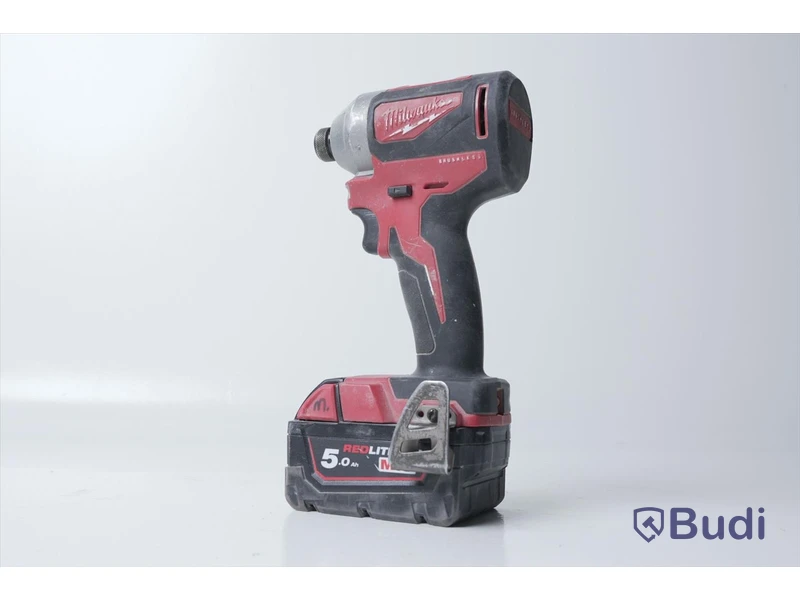 Milwaukee 2-pack. Borrskruvdragare M18 CBL DD + Slagskruvdragare M18 CBL ID - Två batterier, laddare samt väska.