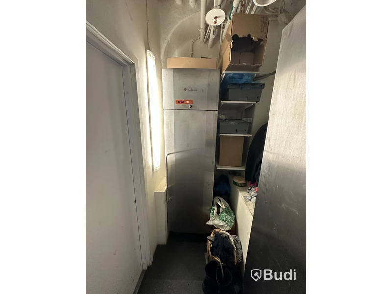 Fullhöjdsfrys från Haglund, Tillverkningsår: 2018 B69, D80, H215