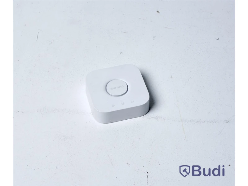 Philips Hue Bridge 2.1 med diverse kablar