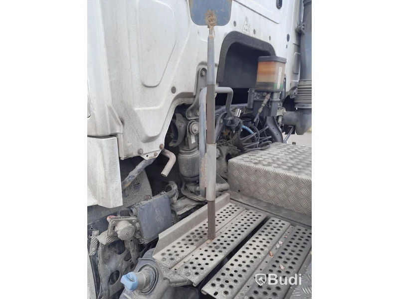 Dragbil Mercedes-Benz Arocs 3358-2015 med Zorzi asfaltstrailer -2014