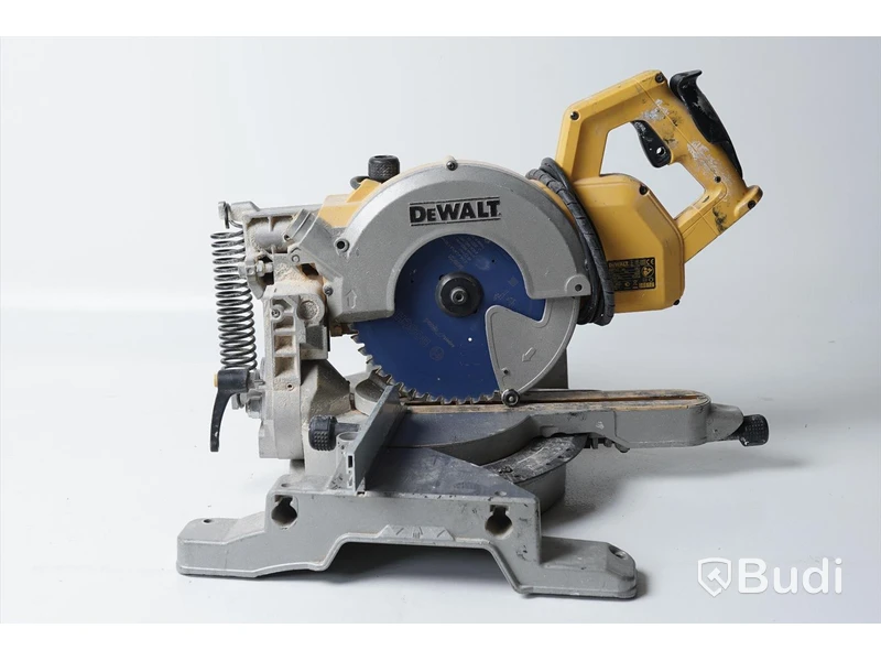 Kap- och gersåg - Dewalt DW777