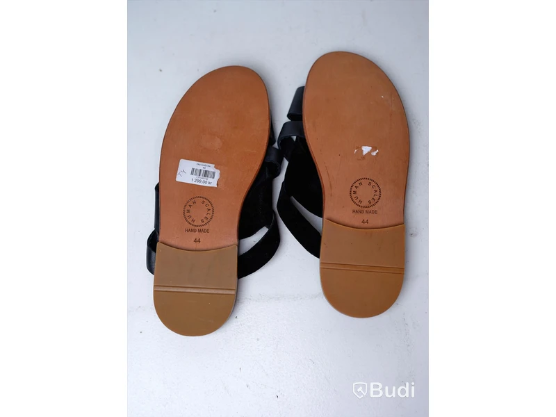 Sandaler i skinn  - Human Scales strl 44 Nypris ca 1299 kr