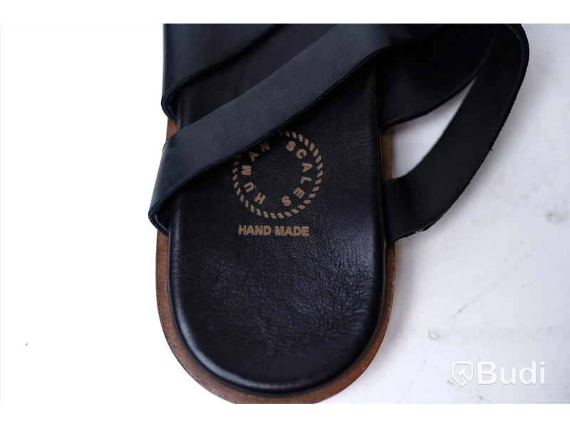 Sandaler i skinn  - Human Scales strl 44 Nypris ca 1299 kr