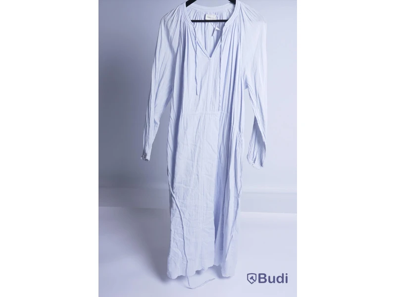 Klänning - Skall studio Annie dress Strl. 40 (Nypris ca 700 kr)