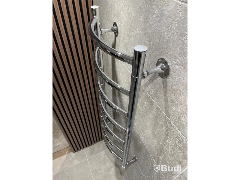 Handdukstork somatherm böjd B40 x L95 cm Nypris ca 2000 kr