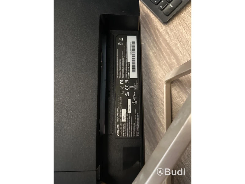 Asus VA326 curved datorskärm 144Hz 32 tum