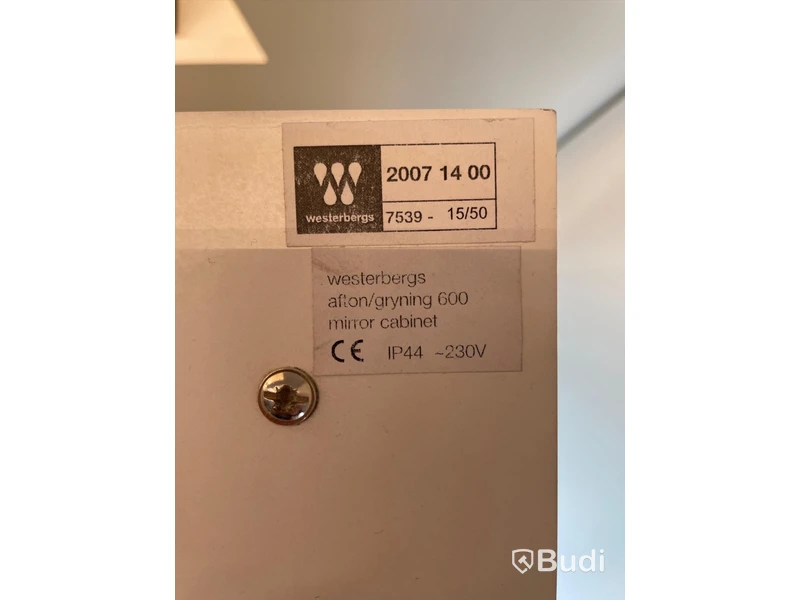 Spegelskåp med el westerbergs afton/gryning 600 mirror cabinet  Mått ca 80x65 cm Obs! Fd. utställningsex, spruckna speglar Nypris ca 5000 kr