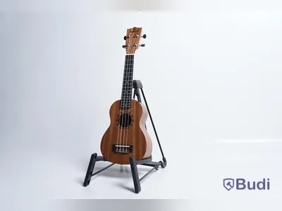 Ukulele - Kokio med case, Mahogany, OBS! 2st.