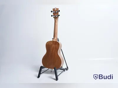 Ukulele - Kokio med case, Mahogany