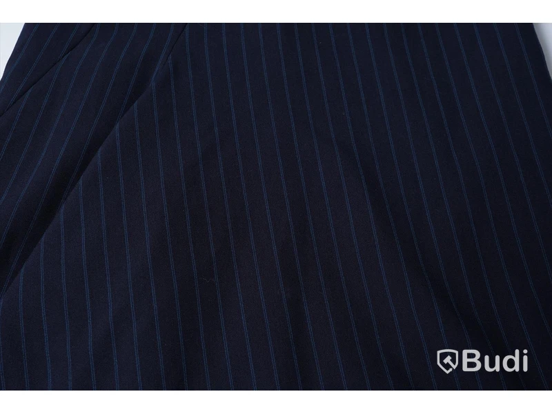 Kjol - Assymmetric Pinstriped Midi Skirt Storlek 40