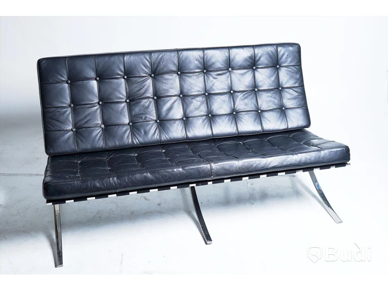 Soffa – skinnklädsel 150 cm bred, OBS! Trasigt ryggstöd.
