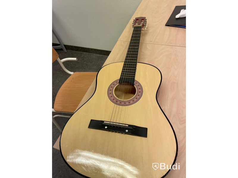 12st Gitarrer i blandat skick