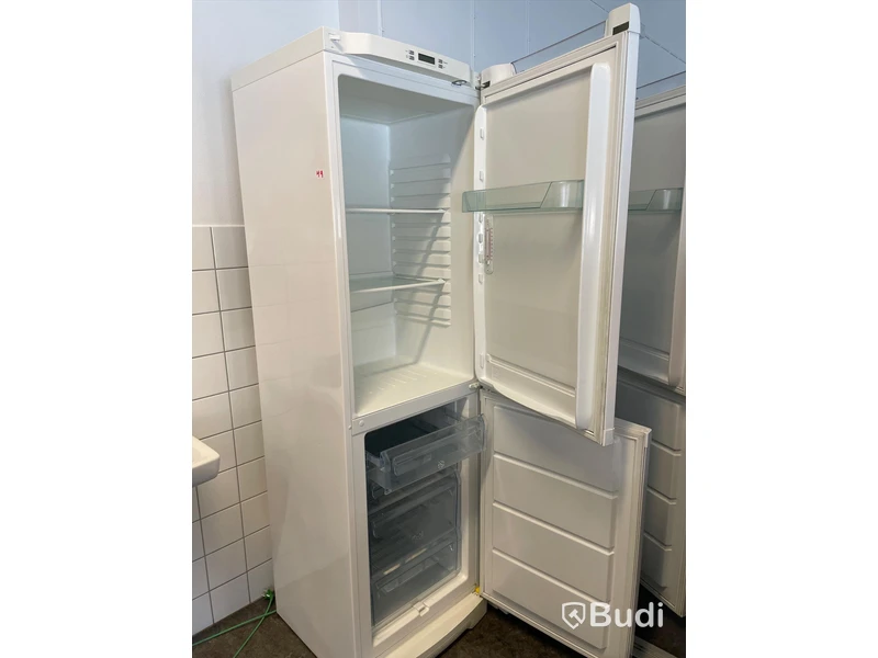 Kyl och frys Electrolux INSPIRE ERB32400W8