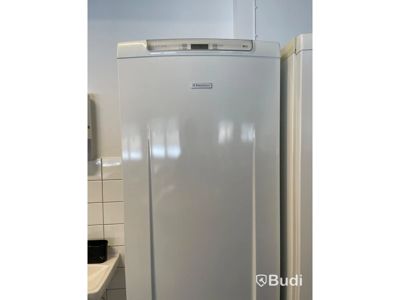 Kyl och frys Electrolux INSPIRE ERB32400W8