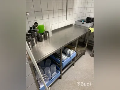 Rostfribänk