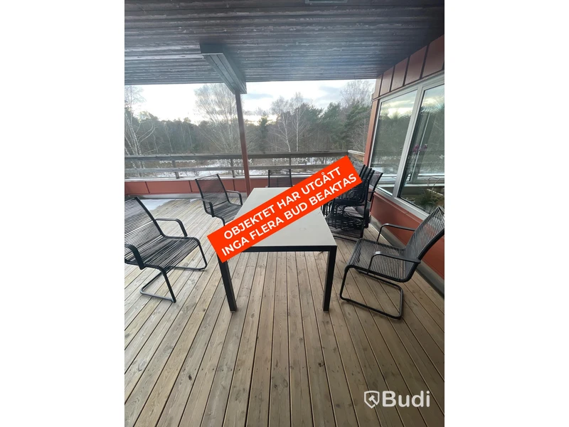 Utemöbler 10 st stolar och bord