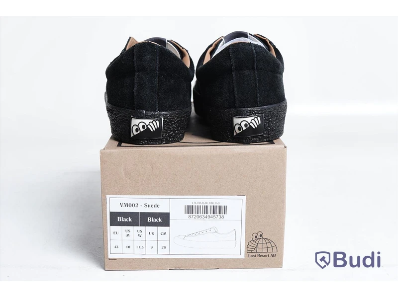 Sneakers - Last Resort, VM002 (Black Black) Suede - strl 43. Nypris 799:-