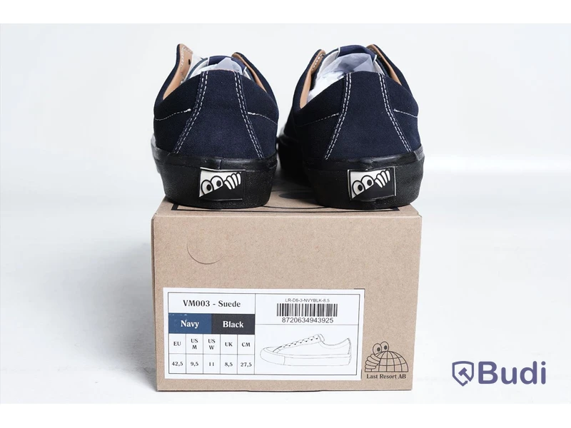 Sneakers - Last Resort, VM003 (Navy Black) Suede - strl 42,5. Nypris 799:-