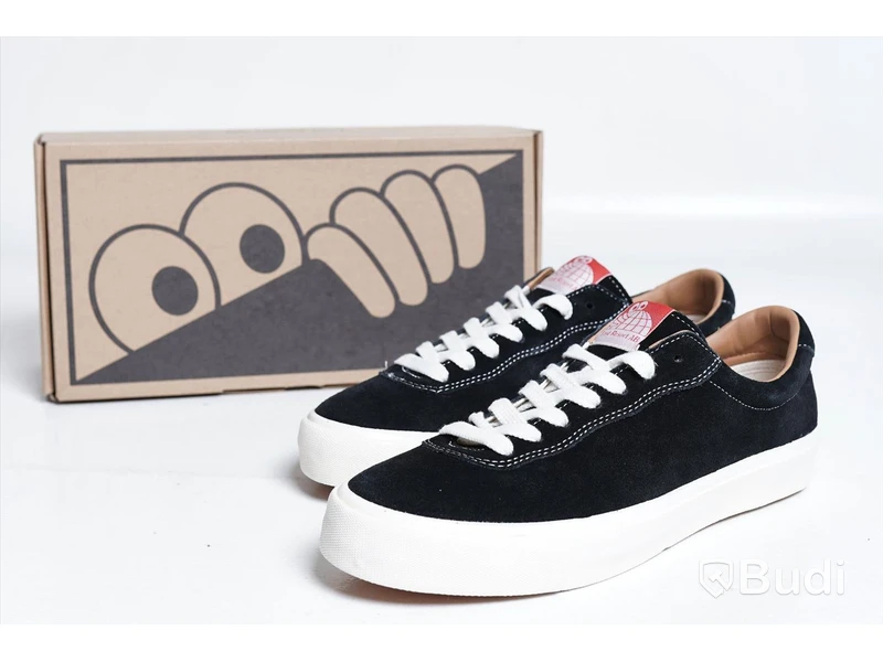 Sneakers - Last Resort, VM001 (Black White) Suede - strl 41. Nypris 799:-