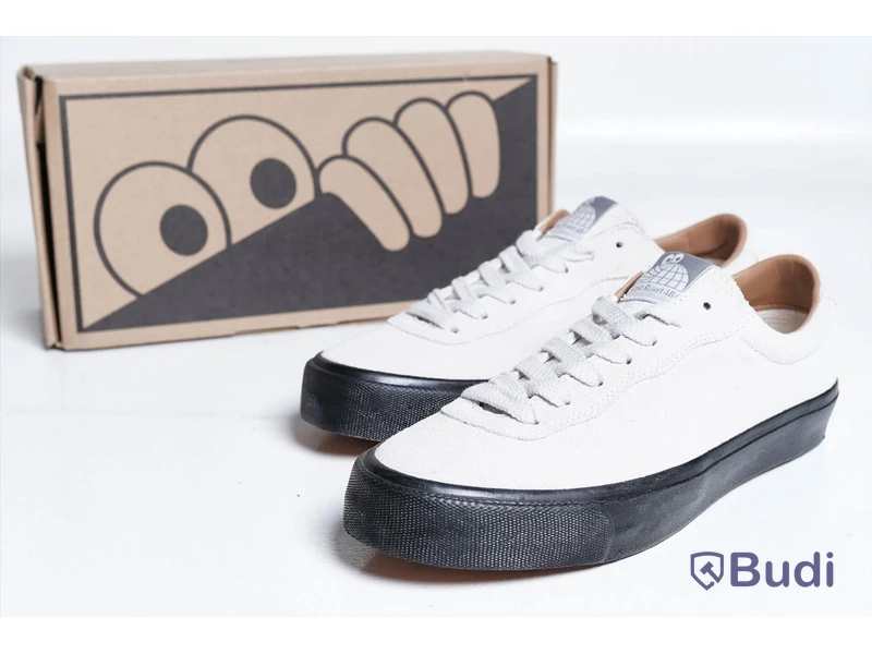 Sneakers - Last Resort, VM001 (White Black) Suede - strl 40,5. Nypris 799 kr