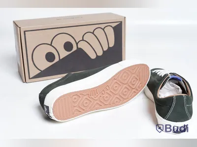 Sneakers - Last Resort, VM003 (Olive White) Suede - strl 44,5. Nypris 799:-