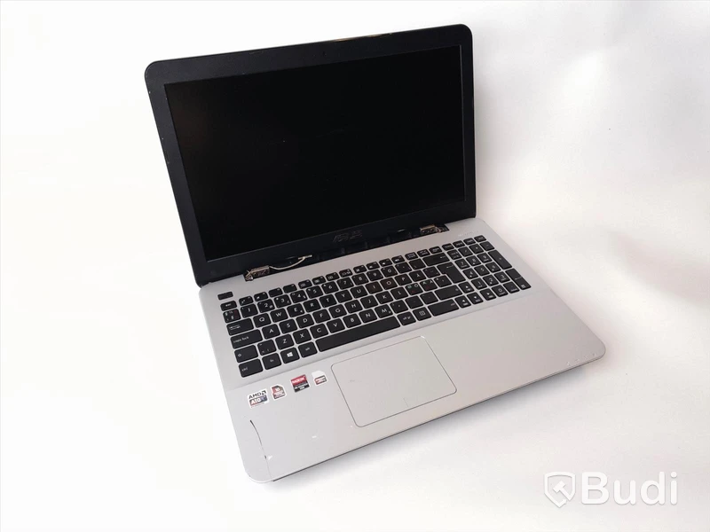 Laptop - Asus X555D OBS! Saknar operativsystem