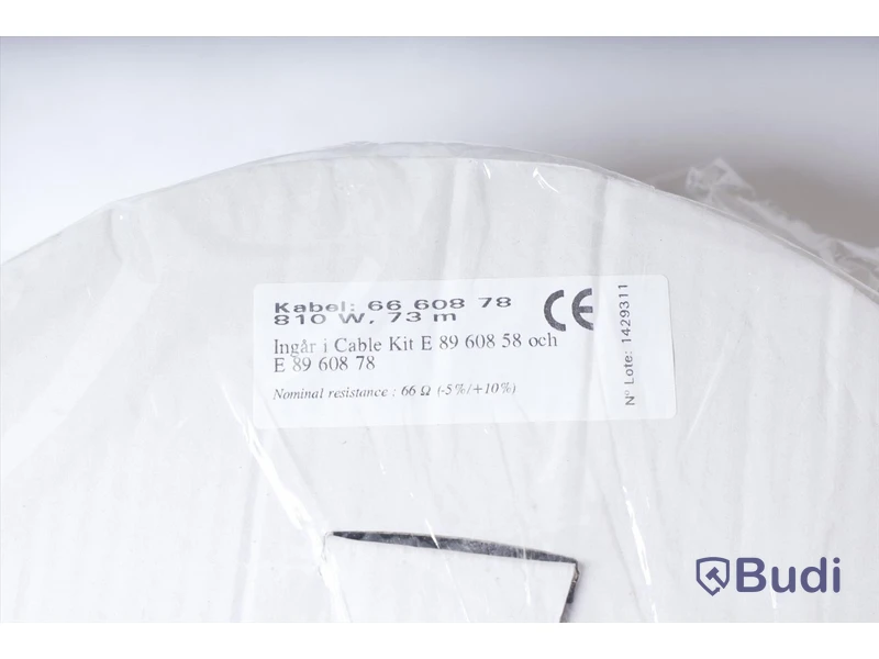 1x Cable kit 37 m, 1x cable kit 43, 4x cable kit 73 m, spiralslang 2,5 + div.