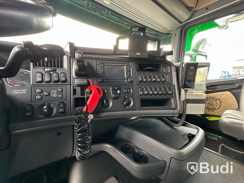 Lastbil Scania R490LB8X2-6 HNB Kranbil / Bodbil Hiab 858 E-7 med jibb