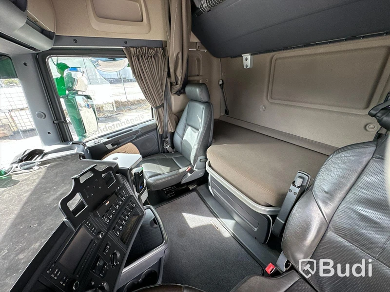Lastbil Scania R490LB8X2-6 HNB Kranbil / Bodbil Hiab 858 E-7 med jibb