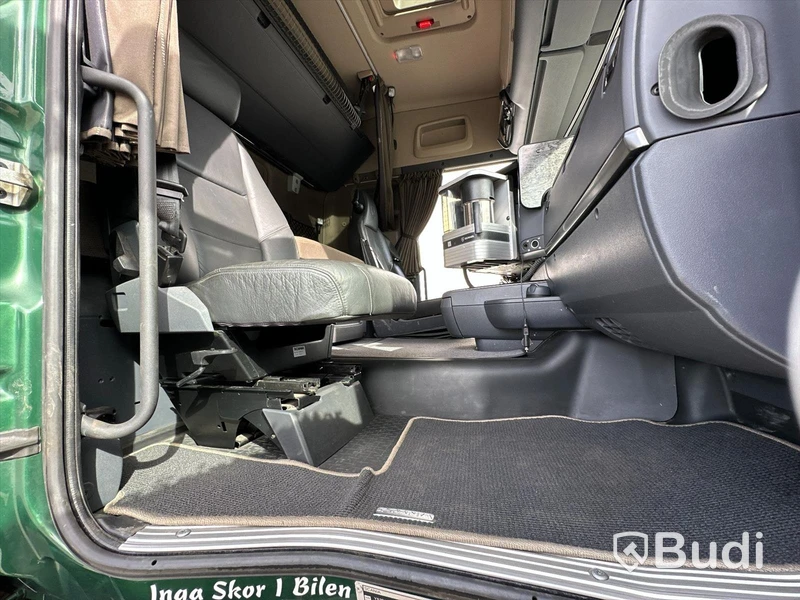 Lastbil Scania R490LB8X2-6 HNB Kranbil / Bodbil Hiab 858 E-7 med jibb