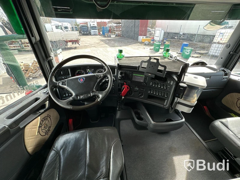 Lastbil Scania R490LB8X2-6 HNB Kranbil / Bodbil Hiab 858 E-7 med jibb