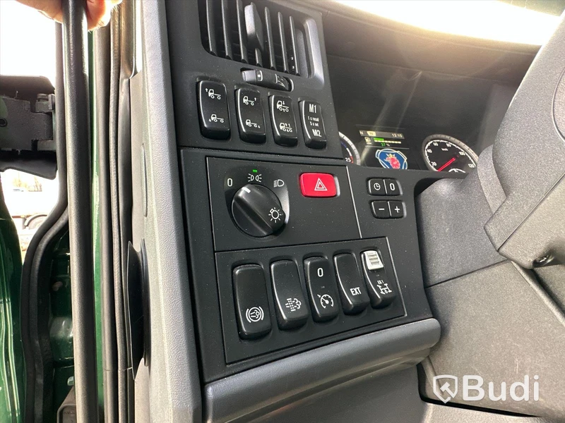 Lastbil Scania R490LB8X2-6 HNB Kranbil / Bodbil Hiab 858 E-7 med jibb