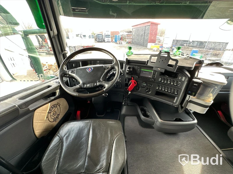 Lastbil Scania R490LB8X2-6 HNB Kranbil / Bodbil Hiab 858 E-7 med jibb