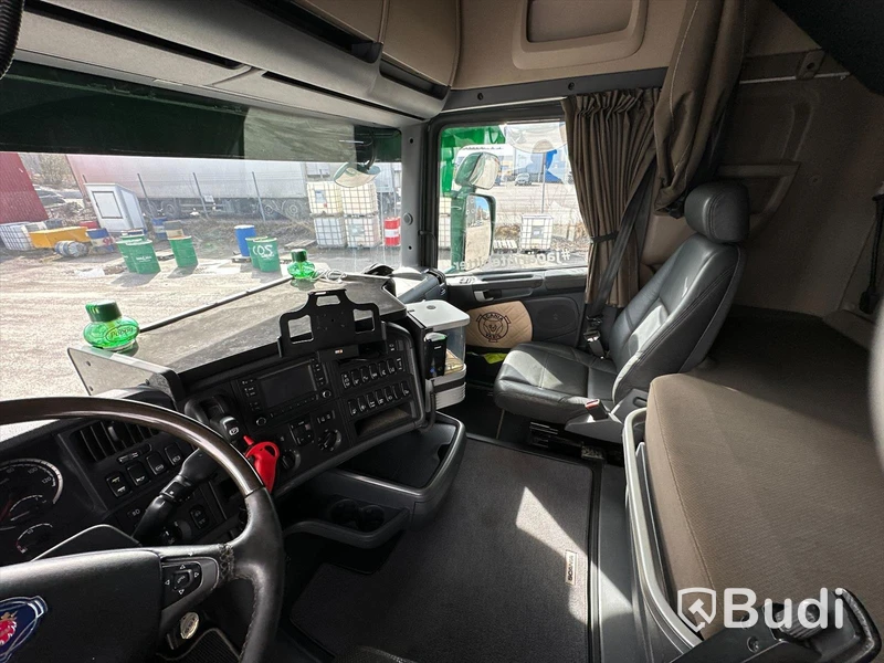 Lastbil Scania R490LB8X2-6 HNB Kranbil / Bodbil Hiab 858 E-7 med jibb