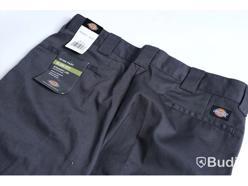 Dickies/Deus, Arbetsbyxa + Shorts - 873 Slim Straight strl W38/L34, Deus badshorts strl XXL. Nypris 1748 kr