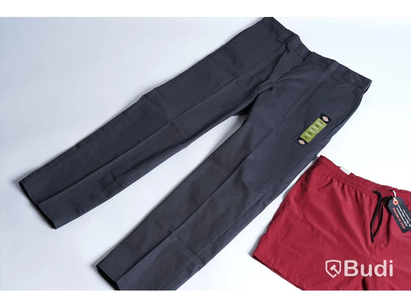 Dickies/Deus, Arbetsbyxa + Shorts - 873 Slim Straight strl W38/L34, Deus badshorts strl XXL. Nypris 1748 kr