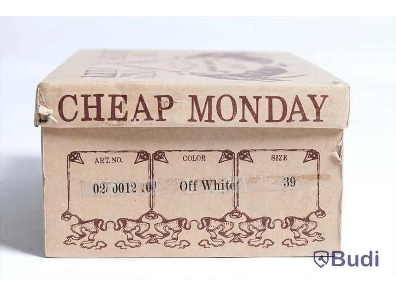 Sneakers - Cheap Monday (Off White) - stl 39.