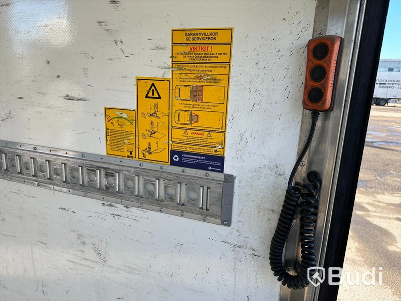 Lättlastbil Skåpbil MAN TGE SZN1E | 2019 | 22900mil | Automat| Värme i skåp