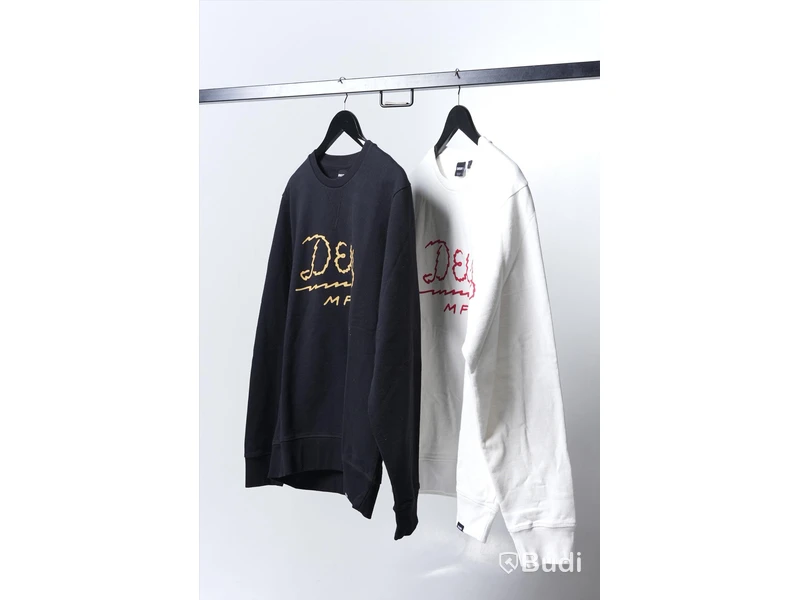 Sweatshirt 2st, strl L- Deus Ex Machina, Crewneck. Nypris 2398kr.