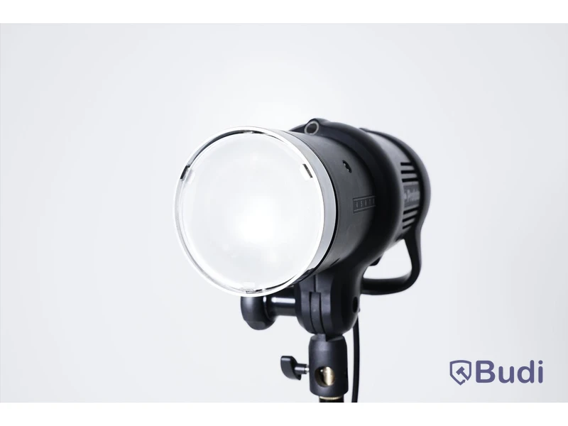 Profoto D1 Air 1000 - Toppmodell för blixtar med stativ.