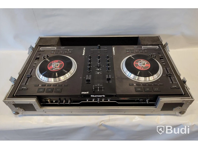 Numark NS-7