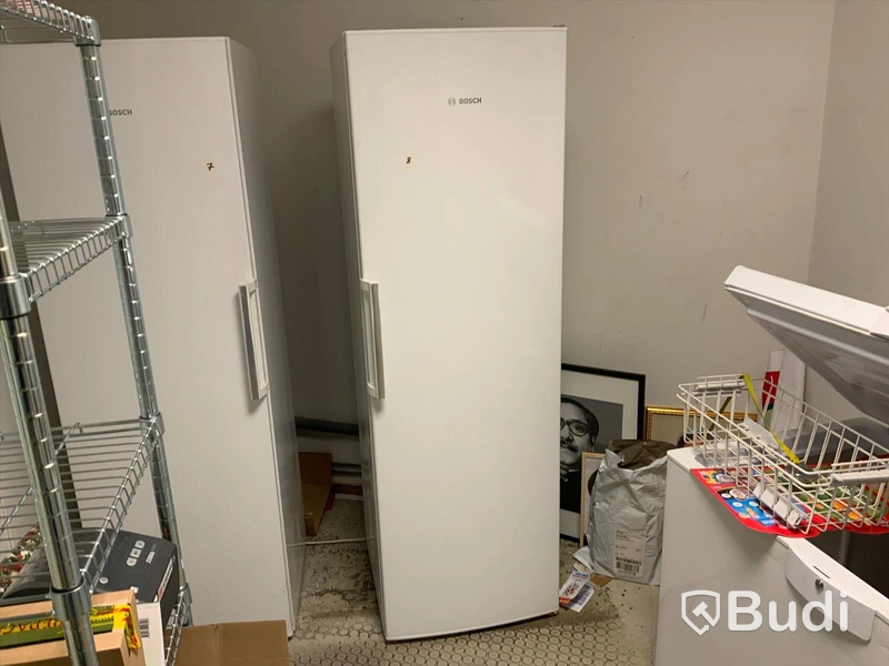 Frysskåp BOSCH GSN32 V23