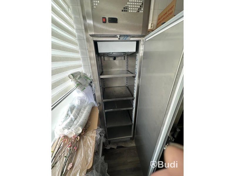 Frys - Novacel Solutions (Mått : B60 x D70 x H200 cm )