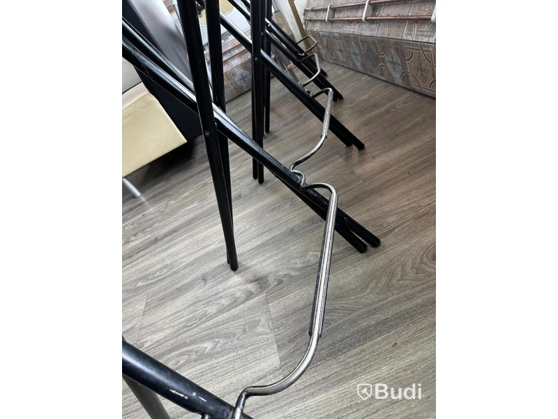 4 st Barstolar Mått: Sitthöjd 73 cm