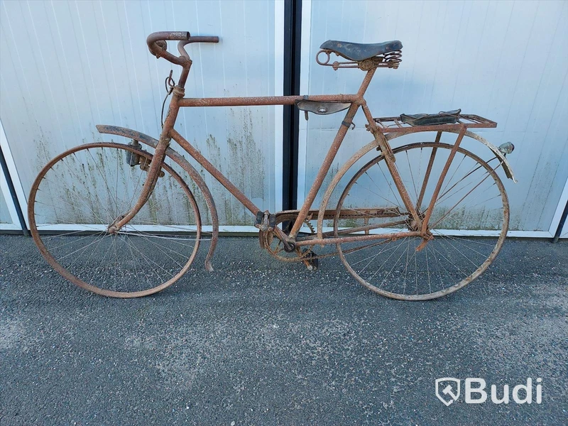 Patinerad Polstjärnan herrcykel av äldre modell